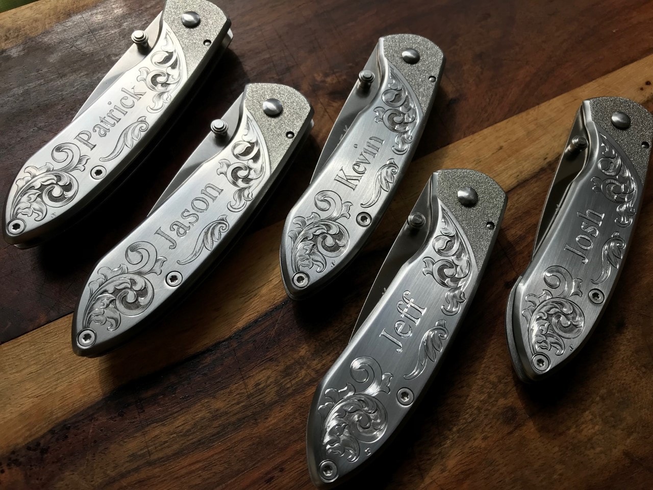 Pocketknives engraving examples