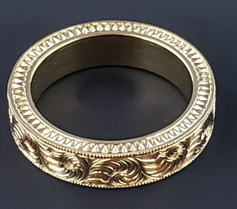 Gold Band — Full Coverage Scroll